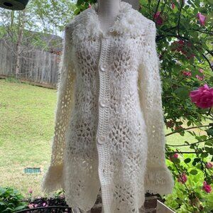 Simply Couture White knit cardigan fuzzy Size Medium